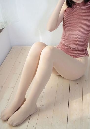 隔壁房间里有个日本女孩很开放_1080P高清免费观看