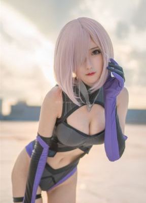 美女老板的贴身男保镖短剧_4K完整版观看